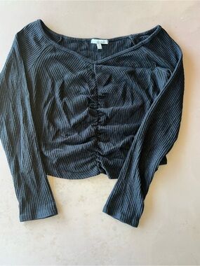 Charlotte Russe Black Ribbed Ruched Long Sleeve Crop Top